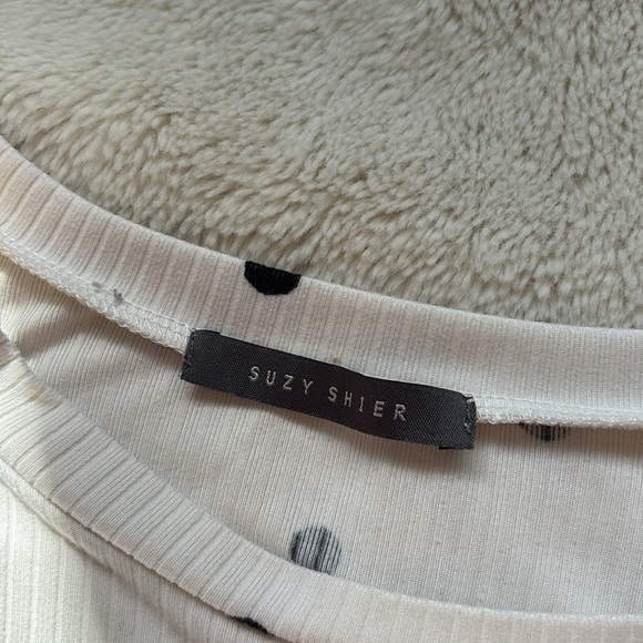 Suzy Shier Polka Dot Ruched Long Sleeve – Size L | Femme Fit | Flirty Pattern | - Picture 2 of 6